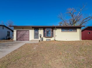 1220 E El Monte St, Wichita, KS 67216
