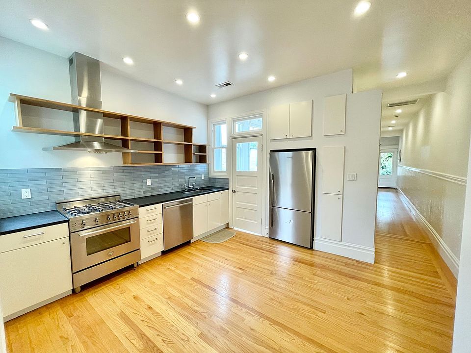1st image of 150 San Carlos St