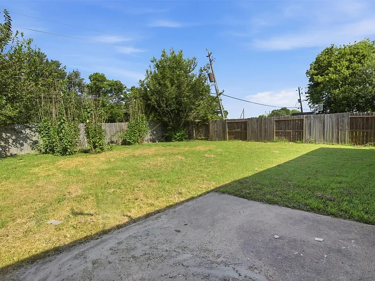 15738 Boonridge Rd — Photo 27