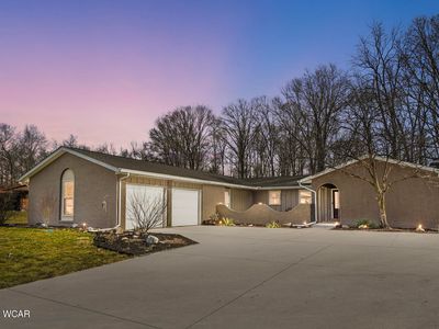 2747 E Amblewood Cir, Lima, OH, 45806