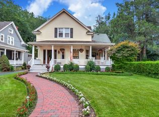 88 E Main St, Freehold, NJ 07728