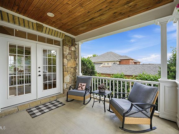 3rd image of 286 Sunset Ridge Ct