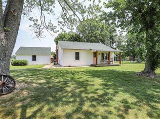 1018 Sharpe School Rd, Calvert City, KY 42029