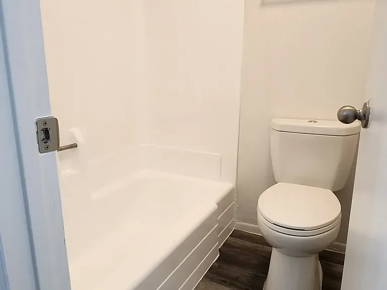 Golden Key Apartments — Photo 16