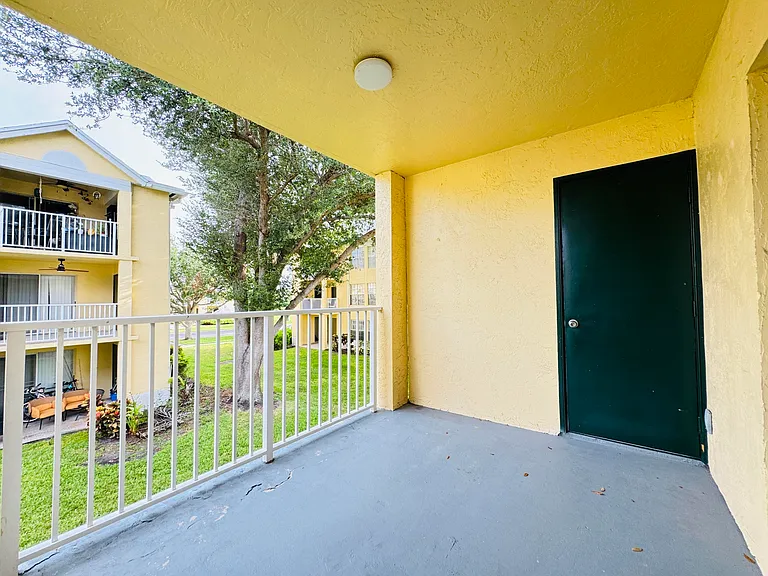6323 La Costa Dr #H — Photo 28