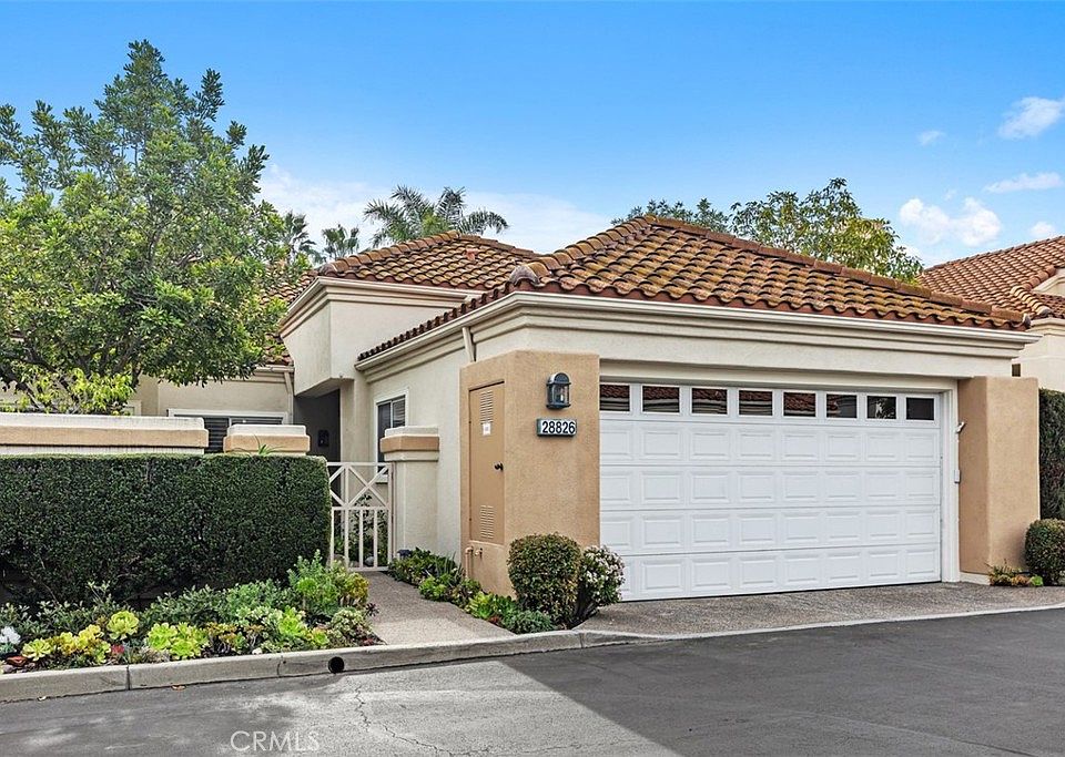 1st image of 28826 Paseo Campana