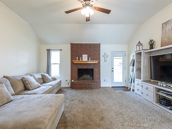 4th image of 3802 Wake Forest Ln