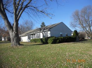 3609 Moorgate Dr, Springfield, IL 62703