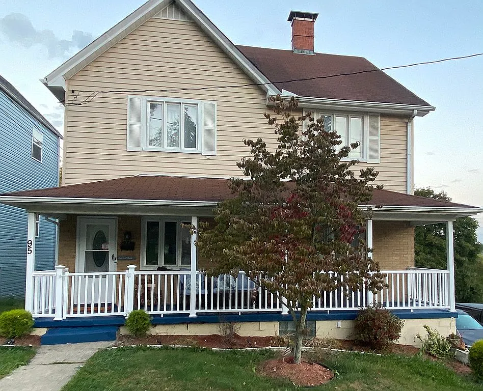95 Murray Ave photo 1