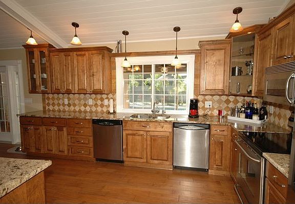 Stainless steel appliance with 2 dishwashers