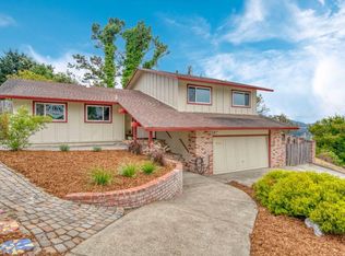 915 Park Pacifica Ave, Pacifica, CA 94044