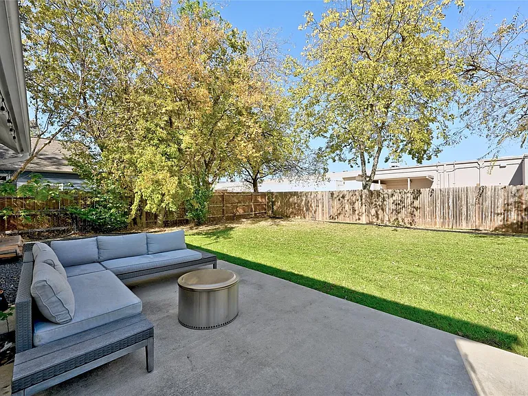 4410 Jester Dr #B — Photo 27