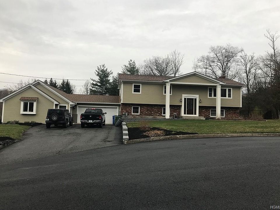 1st image of 3 Jackson Ln
