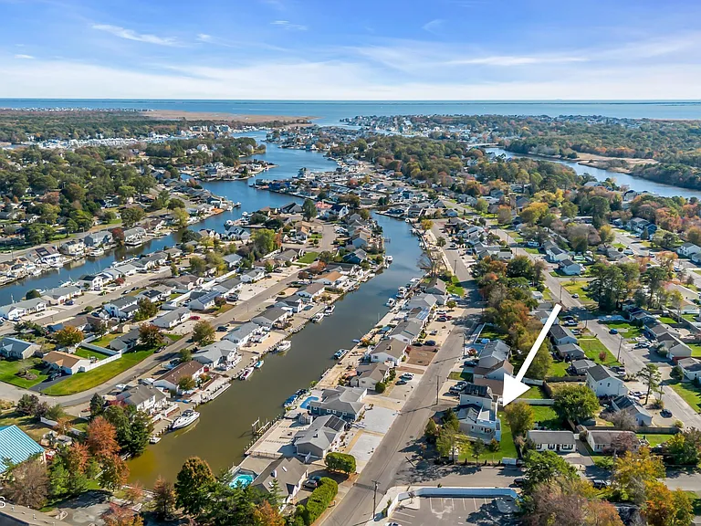 101 Clearwater Dr — Photo 38