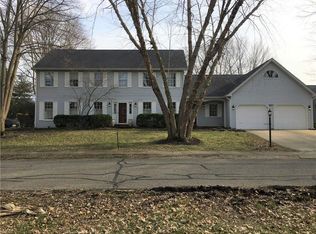 957 Junco Dr, Columbus, IN 47203