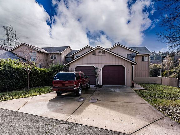2nd image of 1496 Jeffrey Ln