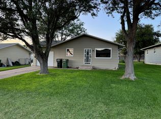 135 E Hill St, Colby, KS 67701