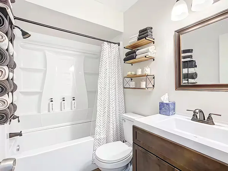 490 N Briarcreek Point — Photo 12