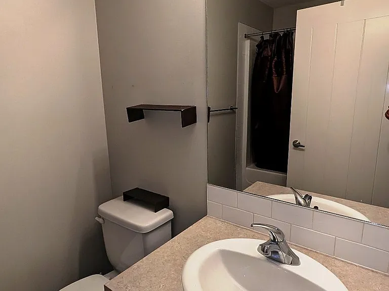 20 Royal Oak Plz NW #235 — Photo 11