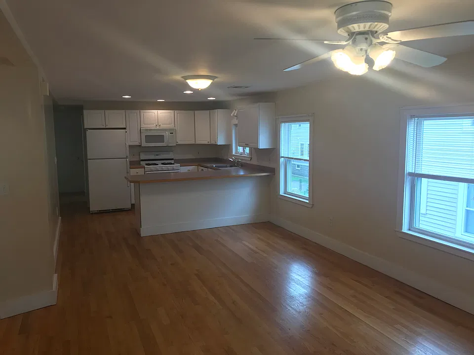 28 Jeanette Ave #2