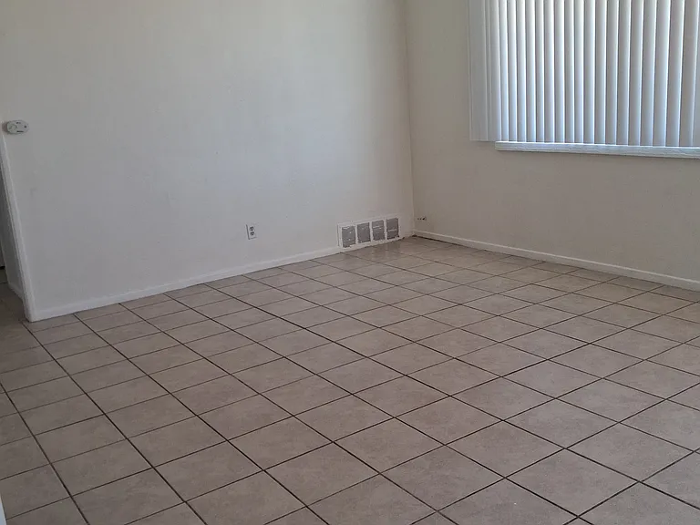 7011 Juniper Ave — Photo 13