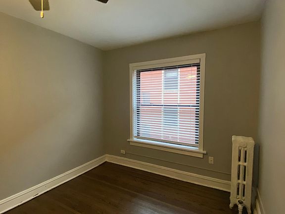 3rd image of 815 W Bradley Pl #8a9046d0f