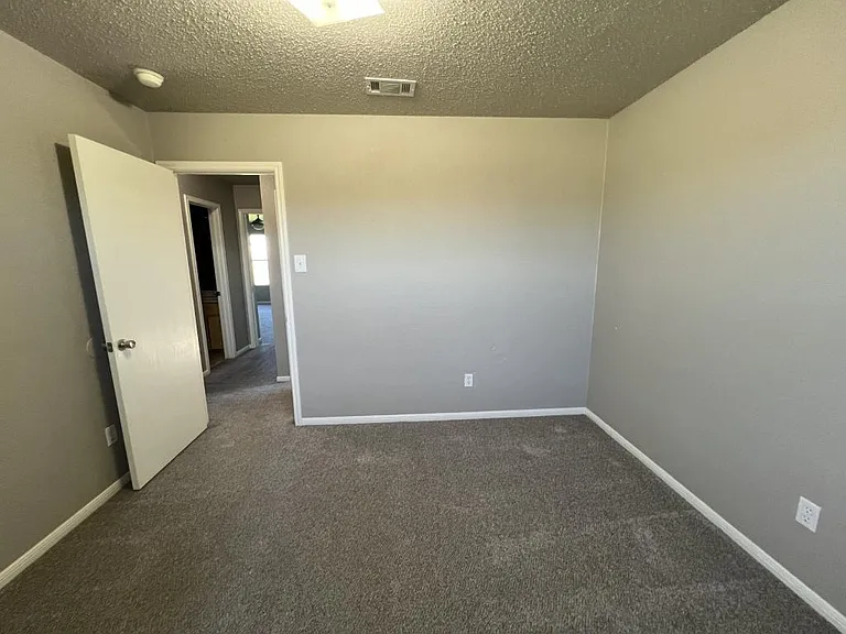 4115 Mustang Dr — Photo 20