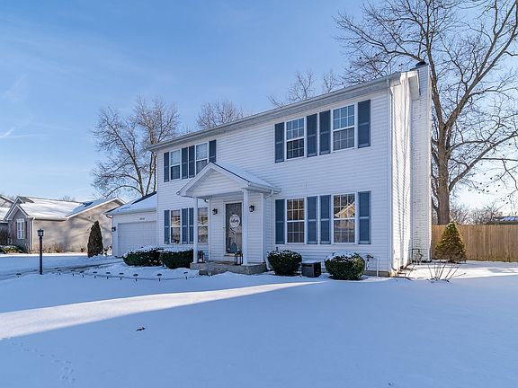 2nd image of 10252 Rosewood Ct