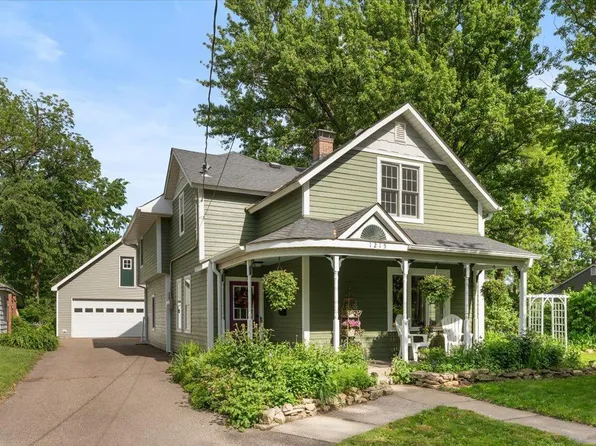 1215 4th Ave S, Stillwater, MN 55082