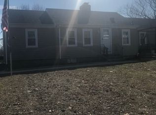 96 Draper Ave, Warwick, RI 02889