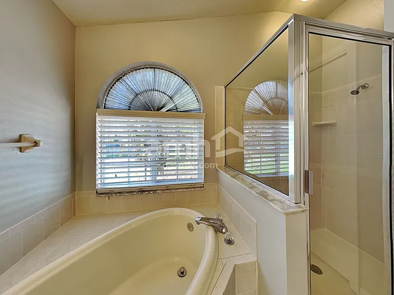 10519 Sedgebrook Dr — Photo 11