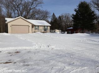 4122 W Duck Lake Rd, Whitehall, MI 49461