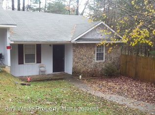 8546 Pineland Dr, Jonesboro, GA 30238