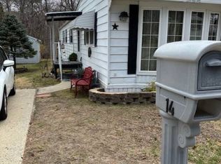 14 Sunflower Dr #104, Jackson, NJ 08527