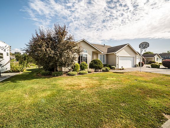 4th image of 916 Summer Meadows Ct