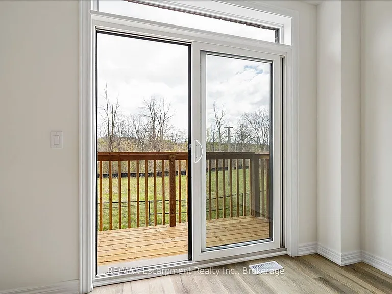 76 Valley Trail Pl — Photo 6