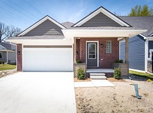 47013 Brookview Dr, Chesterfield, MI 48047