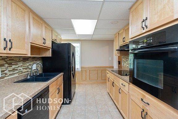 3rd image of 6405 El Caudillo Ct