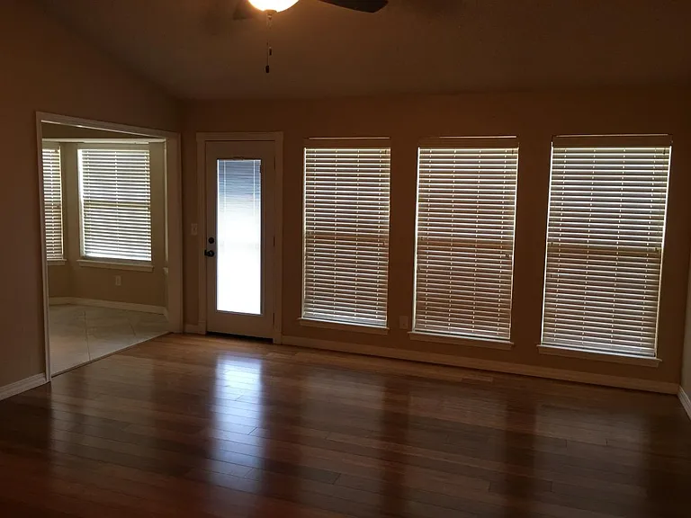 1309 W El Paso St — Photo 7