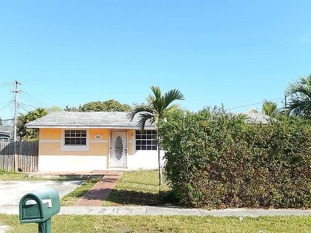 1st image of 10301 SW 212th St