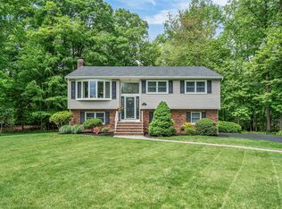 23 Garden Ct #266, Township Of Washington, NJ 07676
