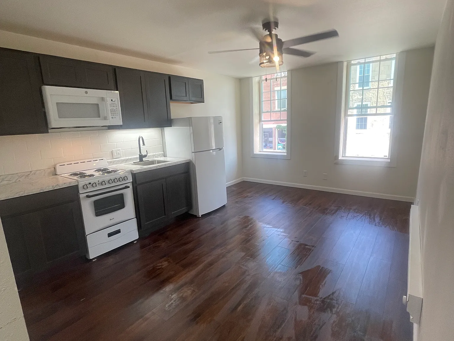 38 High St — Photo 2
