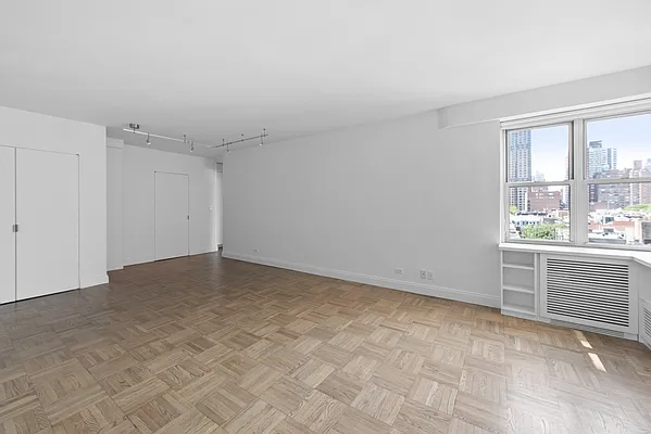 Sold by Compass | media 19