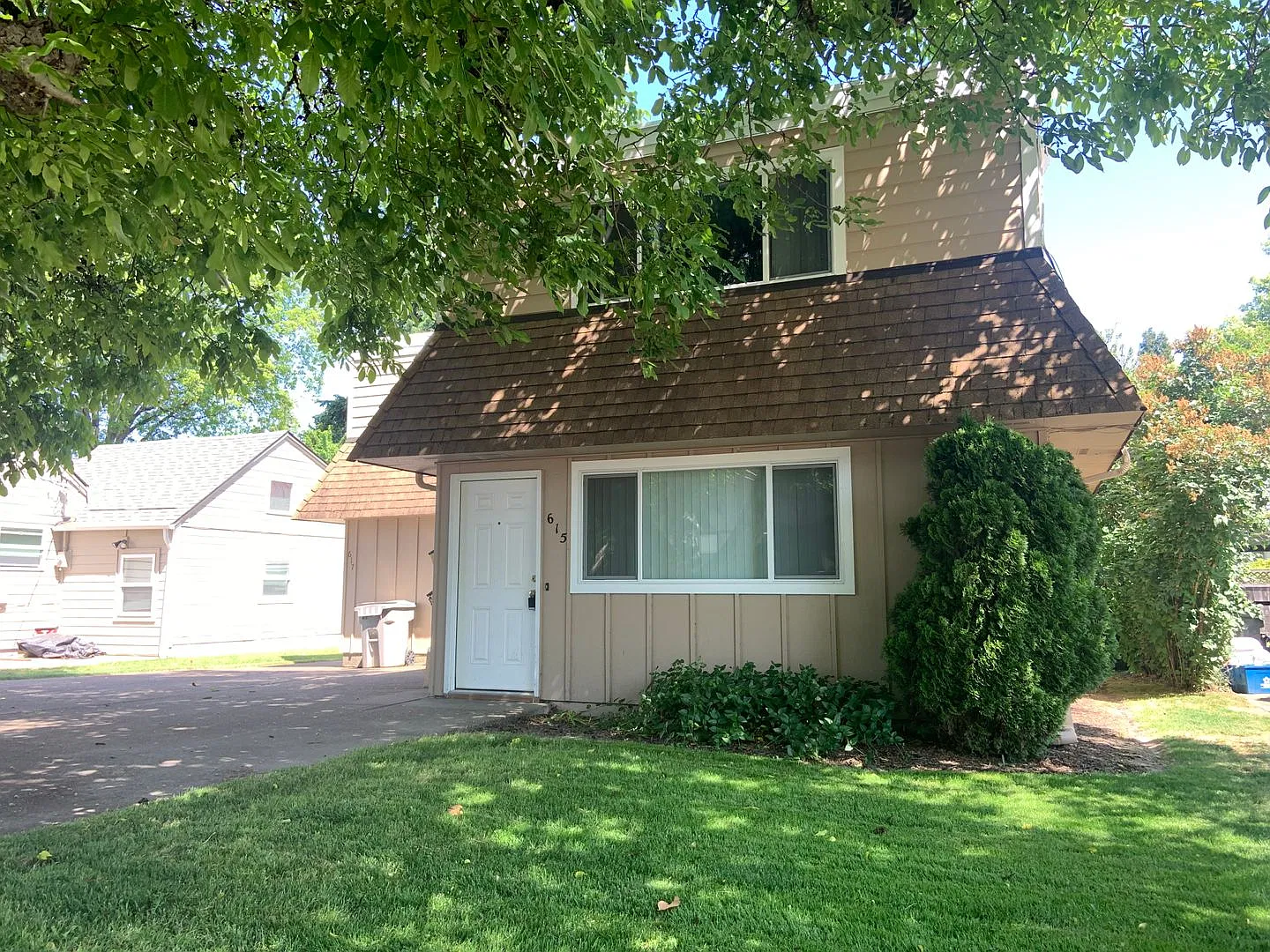 Available Now: 2 Bedroom and 1 Bathroom Duplex Close to OSU Campus and Dowtown — Photo 1