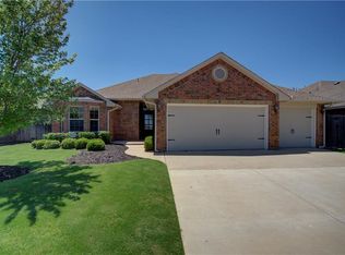 15601 Cardinal Nest Dr, Edmond, OK 73013