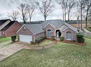 302 Kirkwood Dr, Clinton, MS 39056