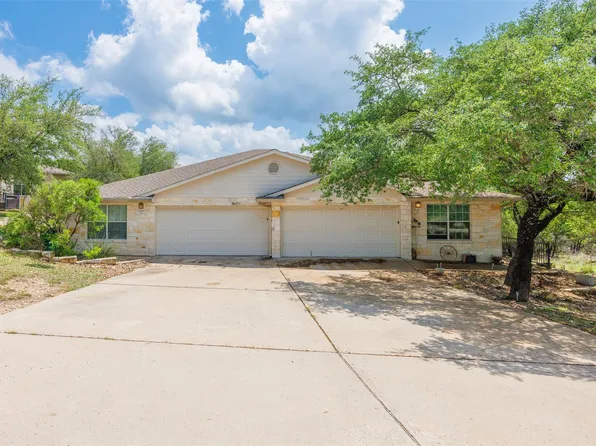 21513 Pershing Ave APT A, Lago Vista, TX 78645