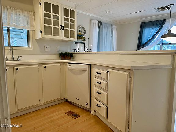 5th image of 2233 E BEHREND Drive #2