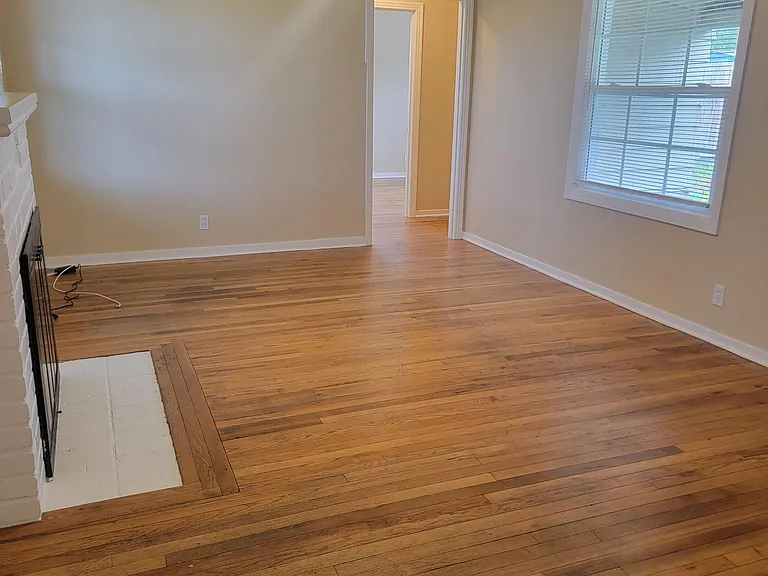 6324 Fruitridge Rd — Photo 4