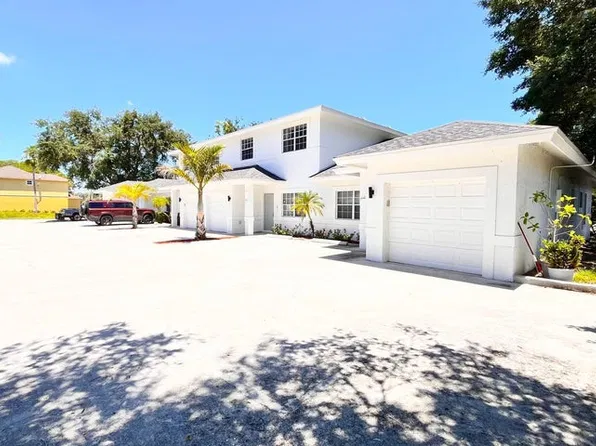 1434 Hawthorne Pl, Wellington, FL 33414